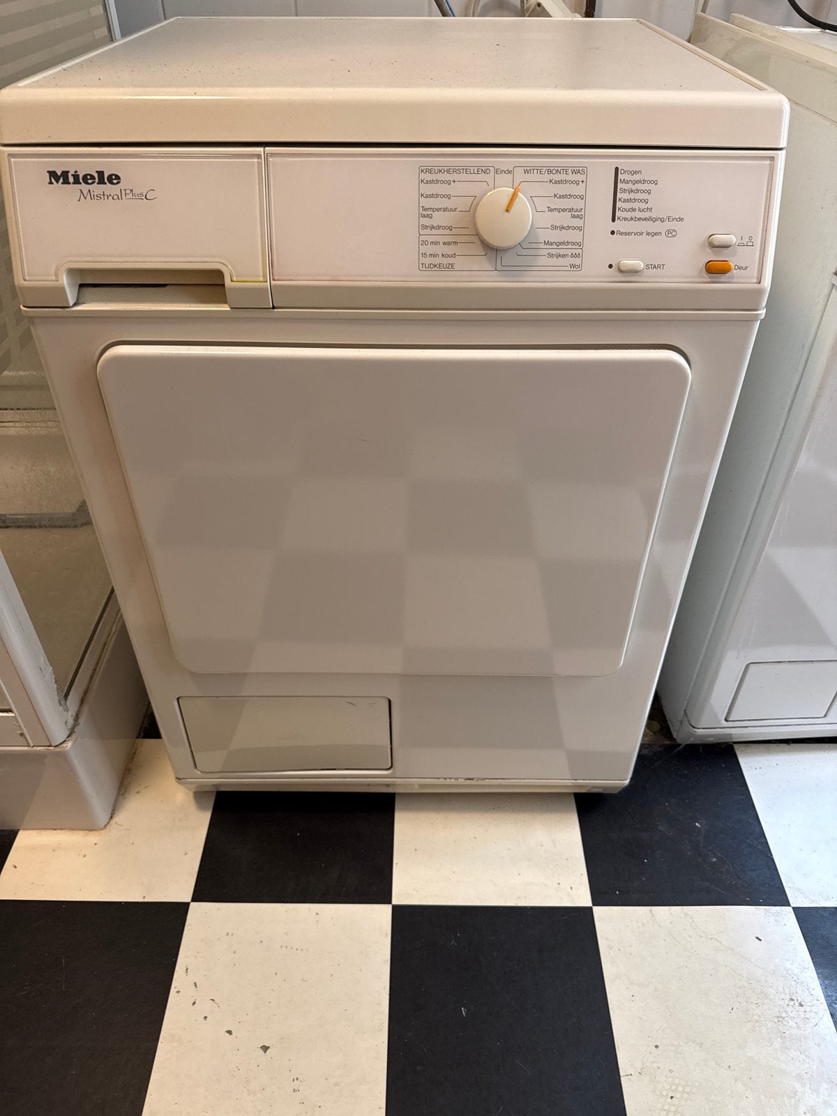 Miele Mistral Plus C Wasdroger - Betrouwbaar en Efficiënt, Ophalen, 6 tot 8 kg, Gebruikt, Luchtafvoer