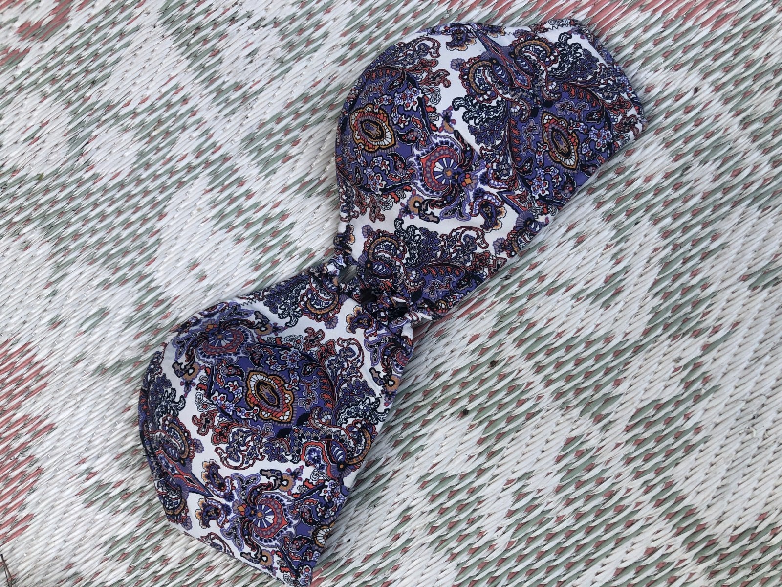 H&M Paisley Bandeau Bikini Top - Zo goed als nieuw, Ophalen of Verzenden, Zo goed als nieuw, Meerkleurig, Bikini