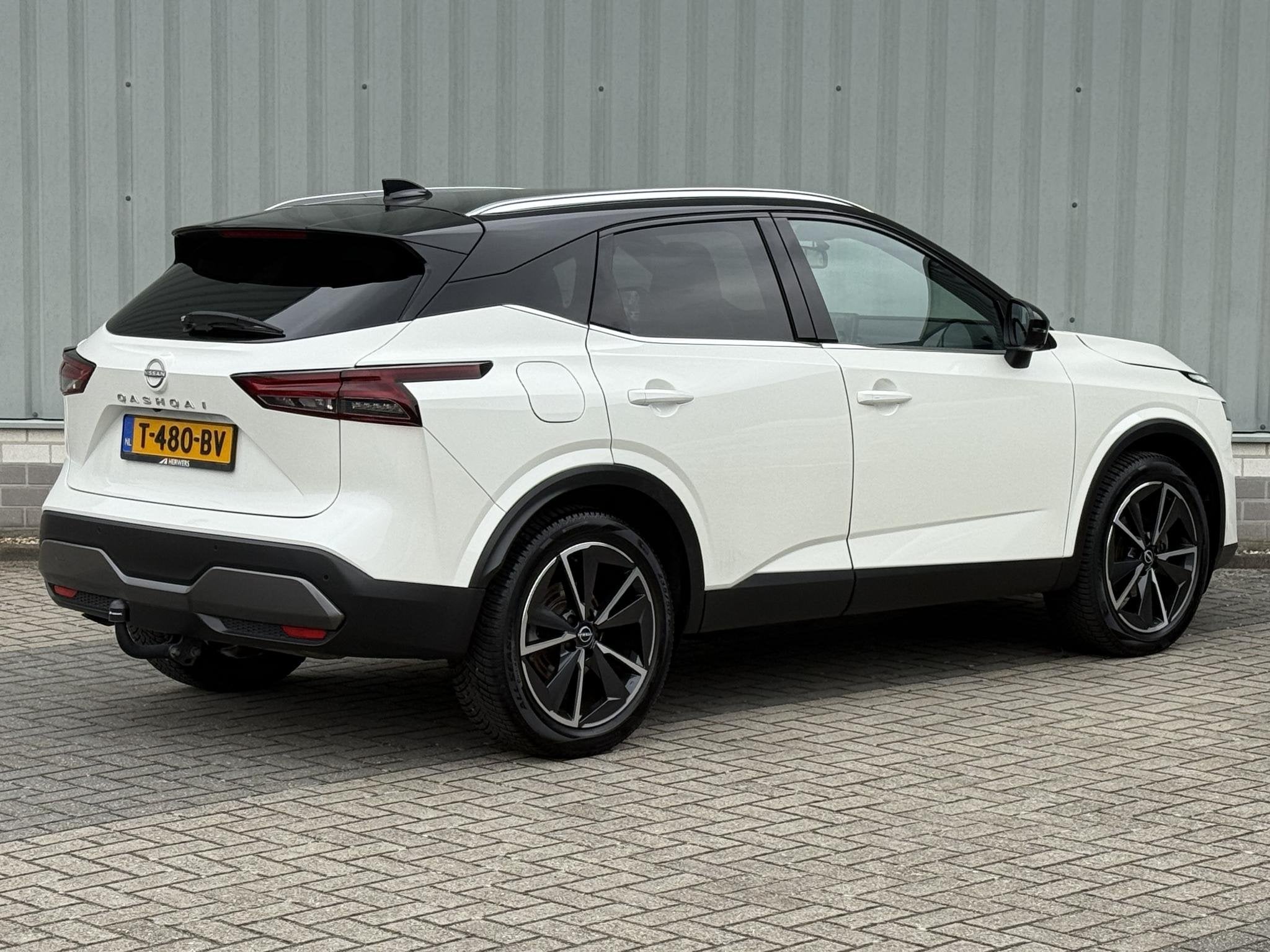 Nissan Qashqai 1.3 MHEV Tekna / NL Auto / Trekhaak 1400 KG /, Auto's, Voorwielaandrijving, 1304 kg, Gebruikt, Euro 6