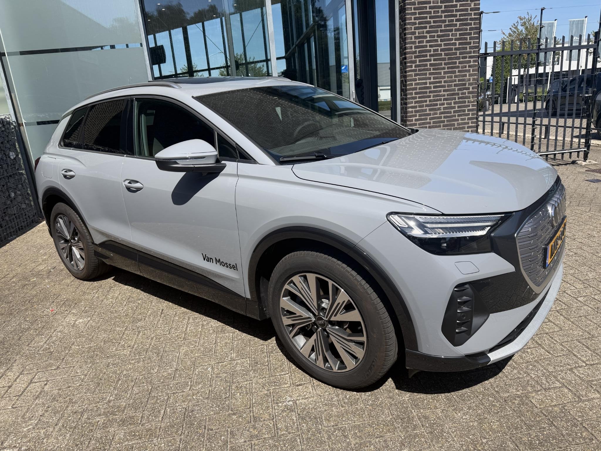 Audi Q4 e-tron 45 quattro S Edition Competition 82 kWh 286 P, 12 maanden, Zwart, 82 kWh, Automatische klimaatregeling
