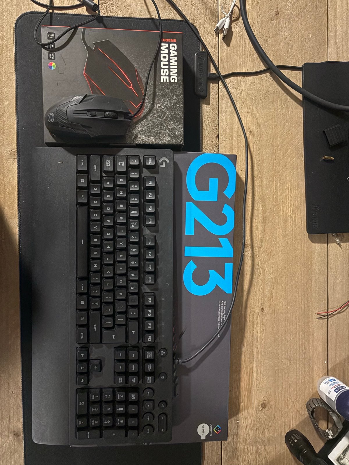 Logitech G213 Gaming Toetsenbord & Eugene Gaming Muis, Gaming toetsenbord, Ophalen of Verzenden, Zo goed als nieuw, Qwerty
