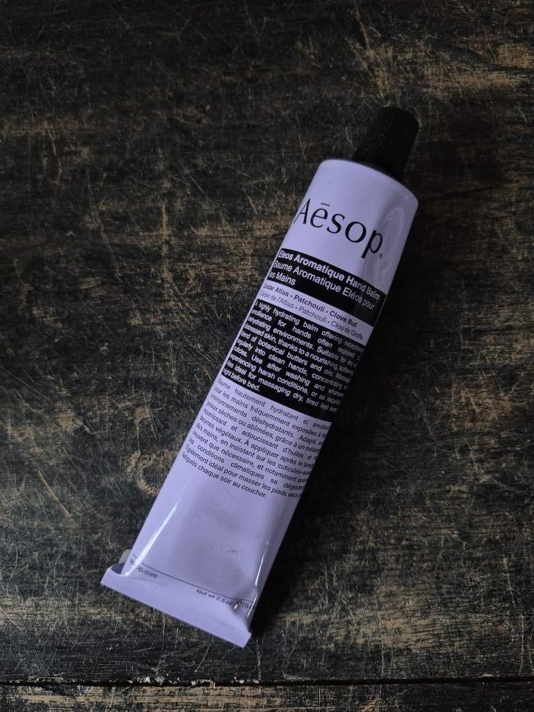 Aesop Eleos Aromatique Hand Balm, Sieraden, Tassen en Uiterlijk, Uiterlijk | Lichaamsverzorging, Ophalen of Verzenden, Nieuw, Bodylotion, Crème of Olie