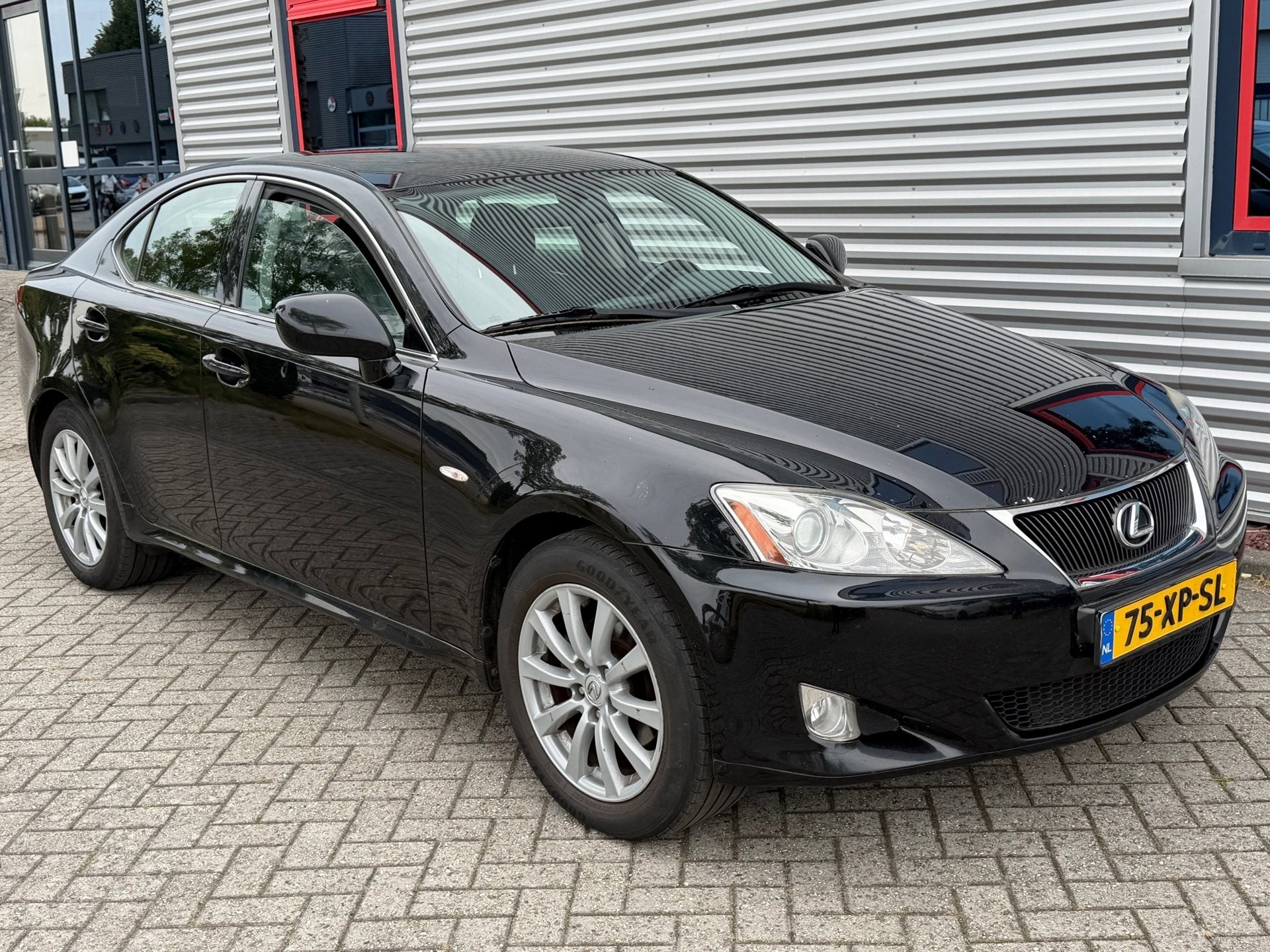 Lexus IS 220d Business, Auto's, Achterwielaandrijving, Gebruikt, 4 cilinders, Zwart