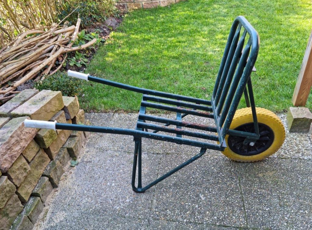 TE HUUR - Steenkruiwagens, Tuin en Terras, Kruiwagens, Ophalen