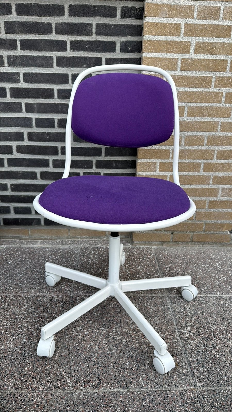 Burostoel ikea, in hoogte verstelbaar., Huis en Inrichting, Ophalen, Gebruikt, Wit, Bureaustoel