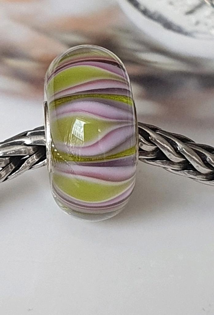 Mooie Streep Van Ogerbeads.     Trollbeads Elfbeads, 1 bedel, Ophalen of Verzenden, Nieuw, Glas of Kristal