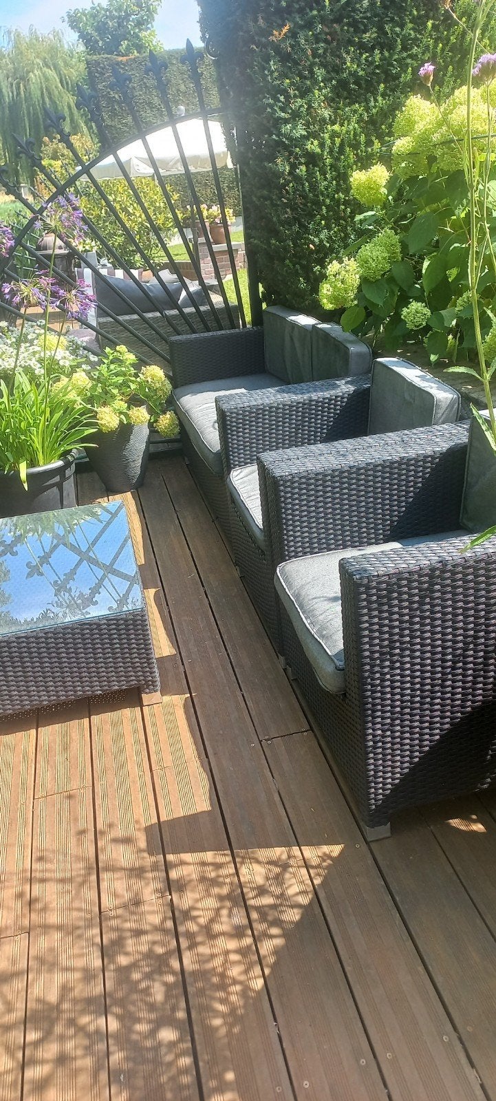 Loungeset met tafel en kussens, Tuin en Terras, Ophalen, 4 zitplaatsen, Gebruikt, Bank