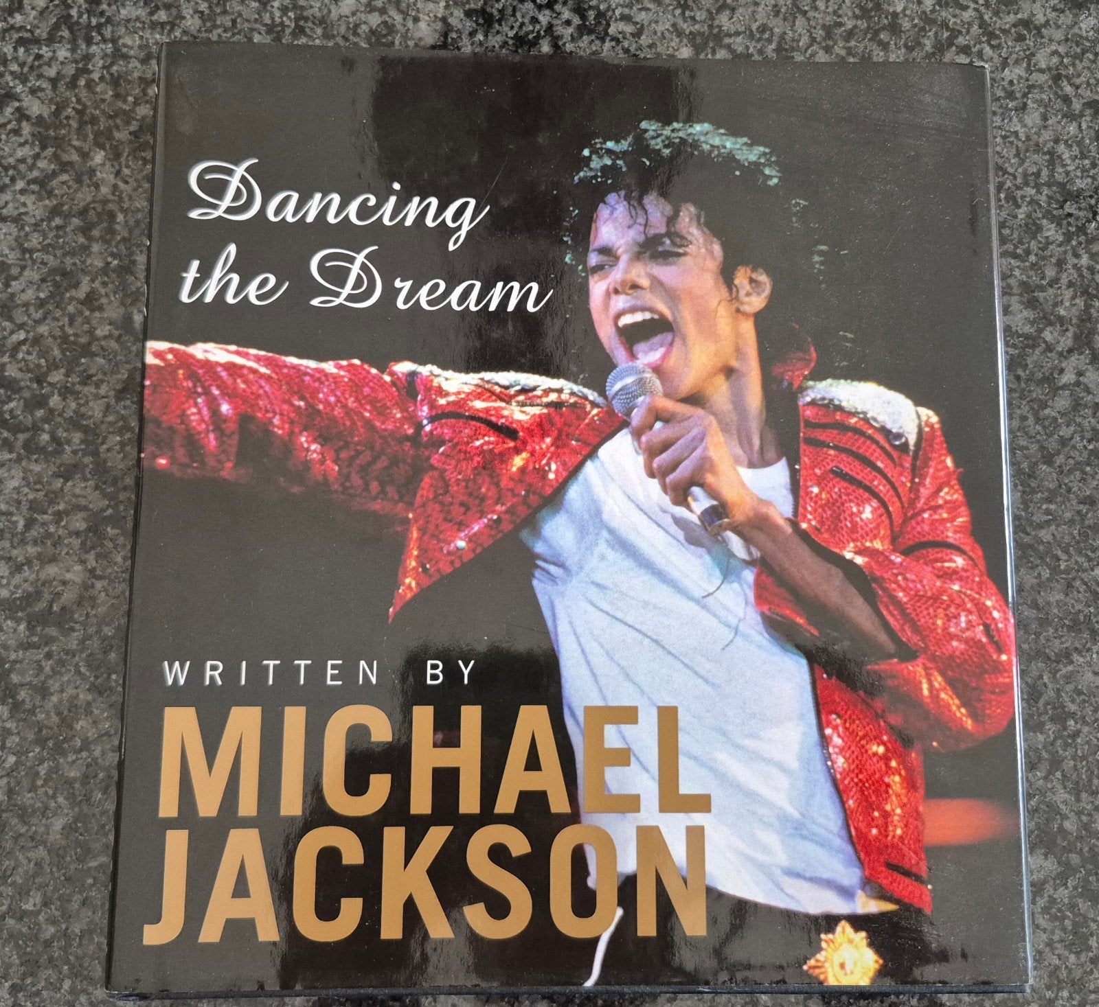 Dancing the Dream - Michael Jackson (Hardcover) 2009, Ophalen of Verzenden, Zo goed als nieuw, Michael Jackson, Nederland