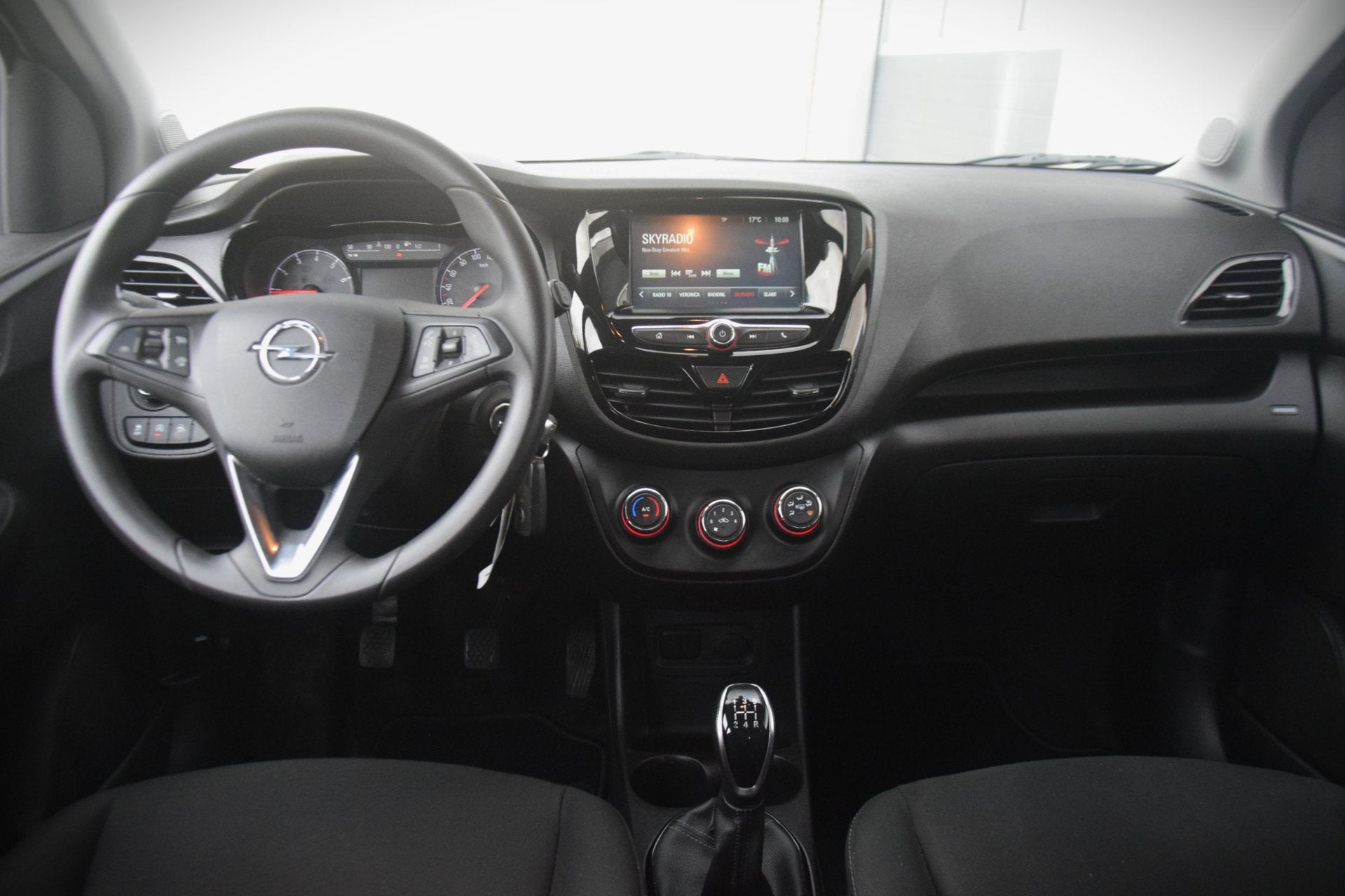 Opel KARL 1.0 Rocks Online Edition APPLE CARPLAY/STUURVERWAR, Voorwielaandrijving, Stof, Gebruikt, Origineel Nederlands