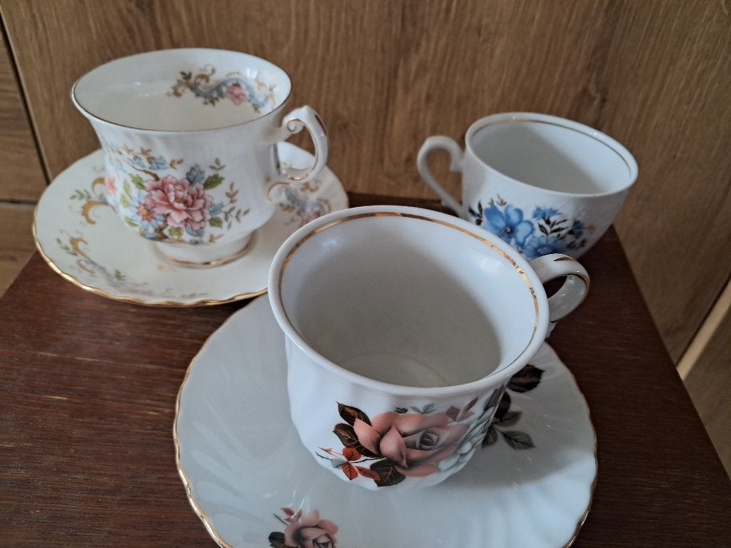 Luxe set van 5 vintage porseleinen kop en schotels, Ophalen