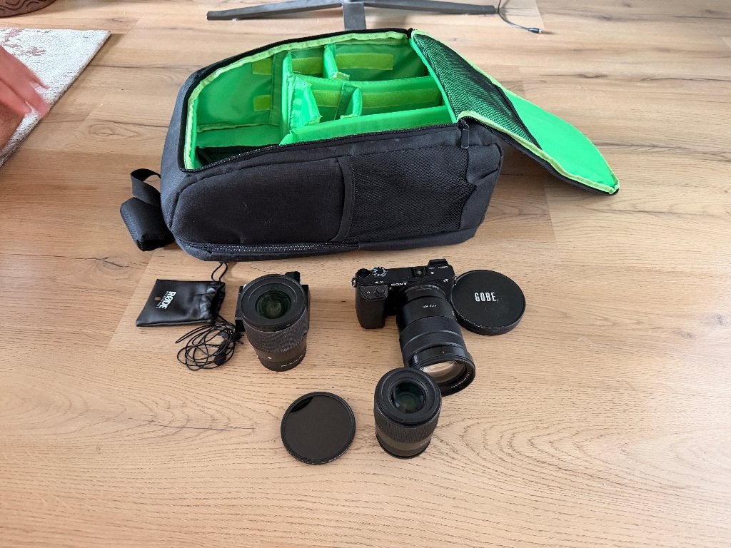 Complete film- foto set Sony a6300 + 3 lenzen, Gebruikt, Ophalen of Verzenden, Sony, 8 keer of meer