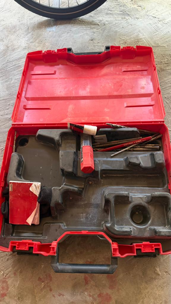 Hilti koffers (leeg), Doe-het-zelf en Verbouw, Gereedschap | Overige machines, Ophalen of Verzenden, Zo goed als nieuw
