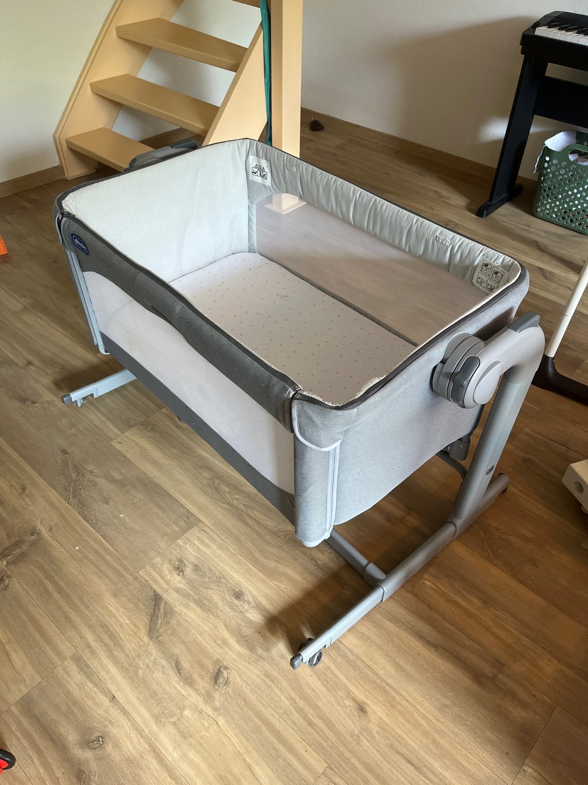 Chicco Next2Me Co-sleeper Wieg - Gebruikt, moet gewassen wor, Kinderen en Baby's, Babywiegjes en Ledikanten, Ophalen, Gebruikt