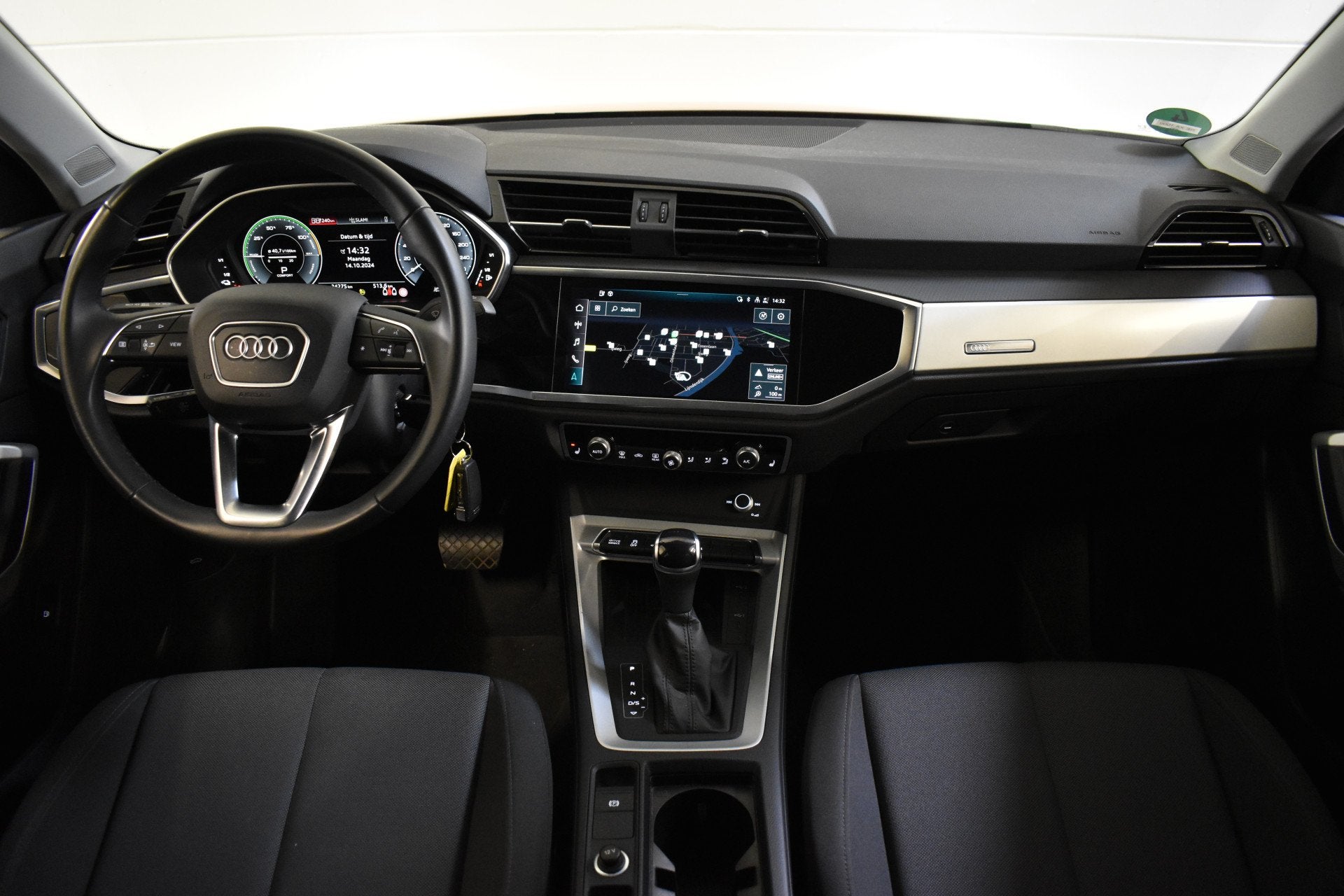 Audi Q3 45 TFSIe 245PK HYBRID EDITION NAVI/PDC/DRIVE-SELECT, 12 maanden, Gebruikt, Automatische klimaatregeling, Hybride Elektrisch/Benzine