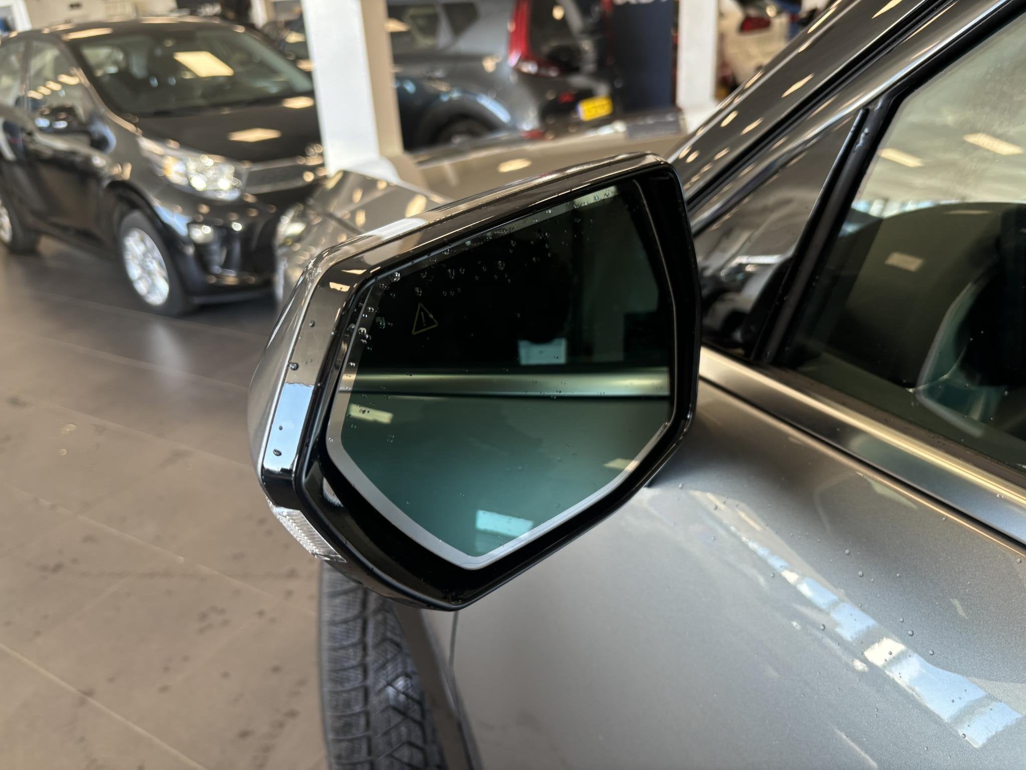 Kia EV9 Plus AWD 99.8 kWh, Auto's, Kia, Automaat, 124 €/maand, Lichtsensor, 2525 kg