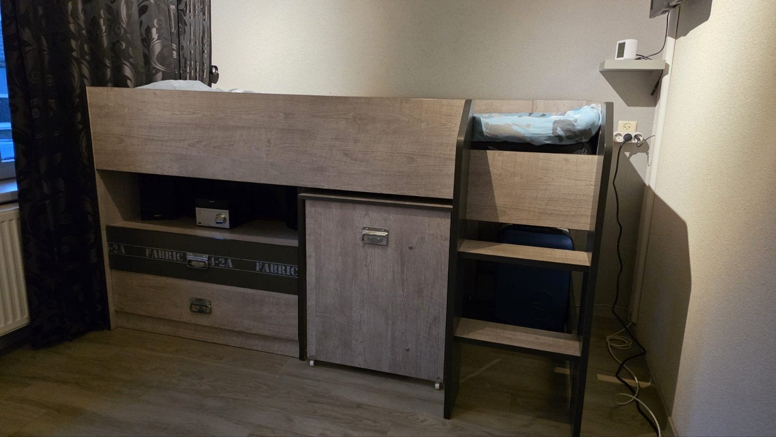 Mid-Hoogslaper (bed) met bureau en kast, Ophalen, Gebruikt, 90 cm, Bruin