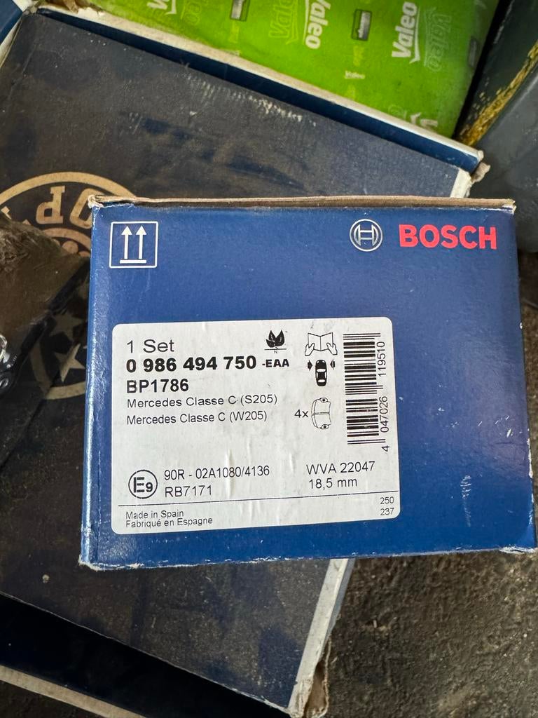 Bosch remblokken Mercedes C-klasse W205 S205, Ophalen of Verzenden, Nieuw, Mercedes-Benz