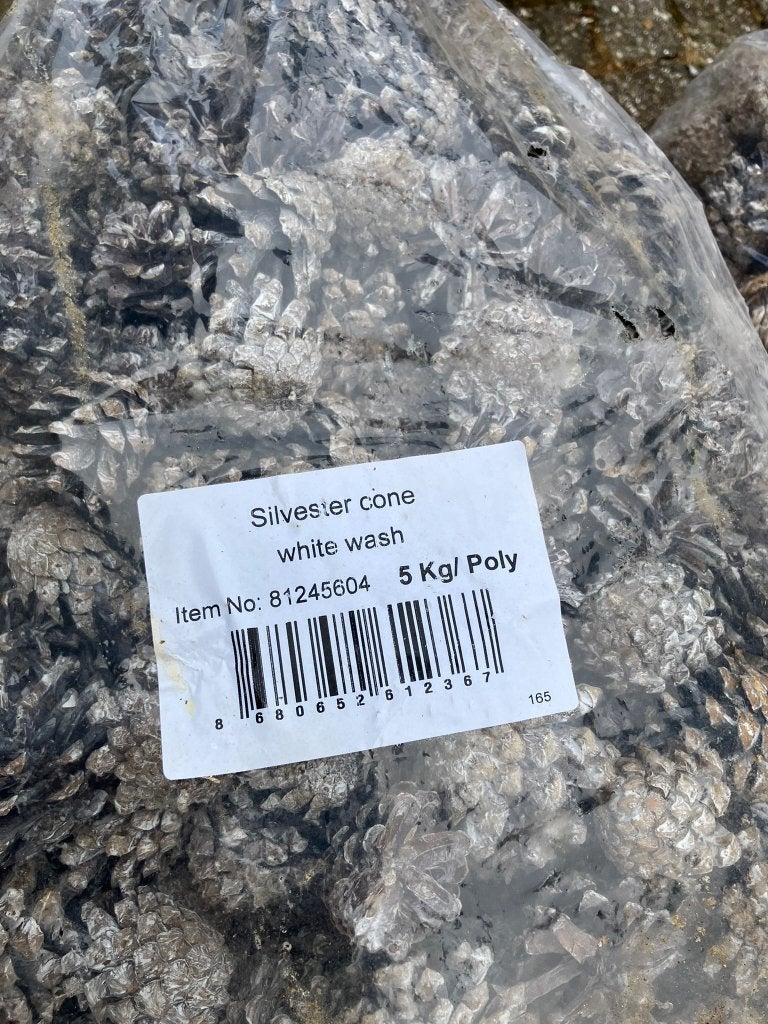 pallet 30 zakken 5 kilo white wash dennenappels, Ophalen, Nieuw