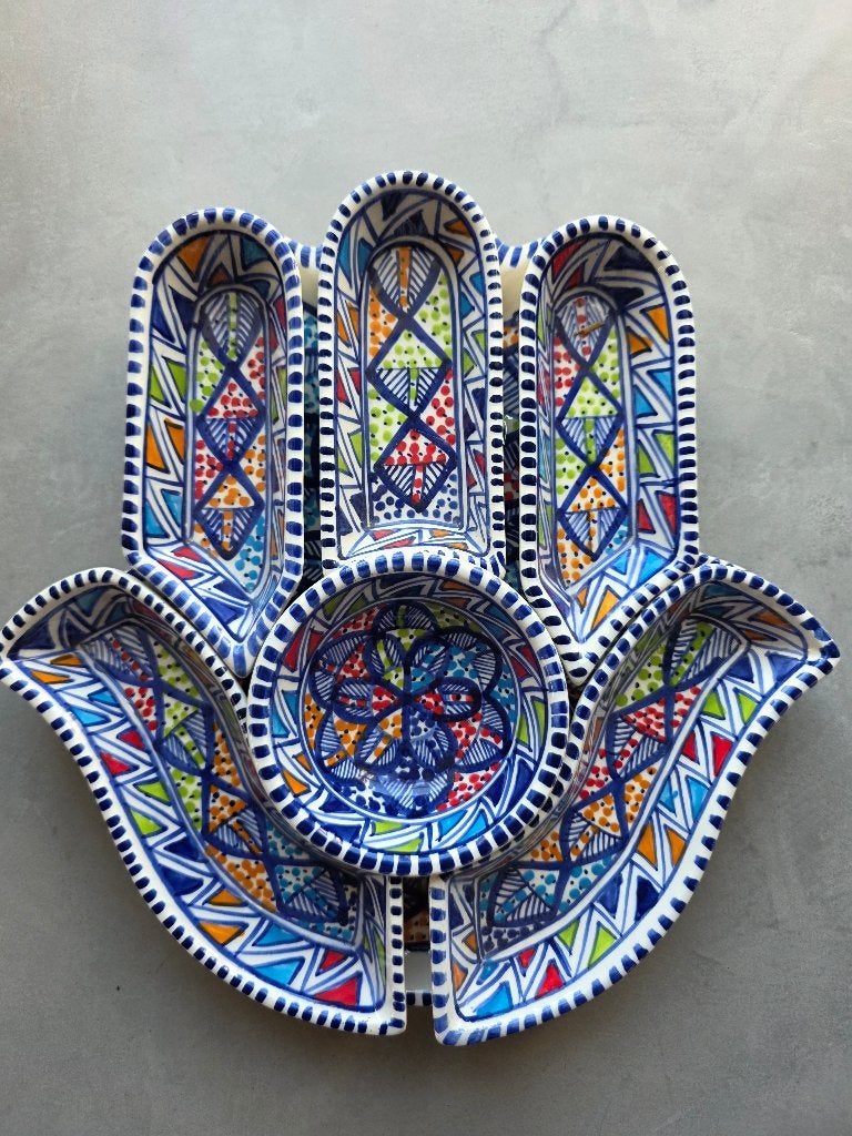 Hanbeschilderde serveerset hand van Hamsa/Fatima, Keramiek, Ophalen of Verzenden, Overige stijlen, Schaal of Schalen