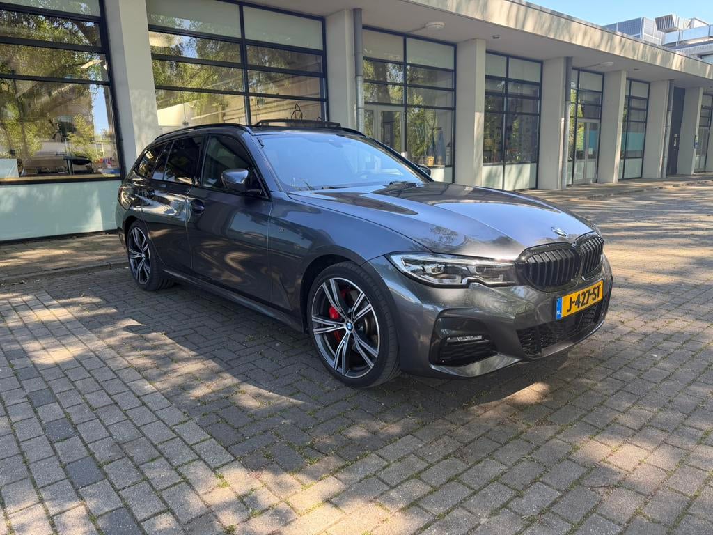 BMW 330e Touring High Executive M-Sport Individual btw nap, Auto's, BMW, 1998 cc, Achterwielaandrijving, Euro 6, 4 cilinders