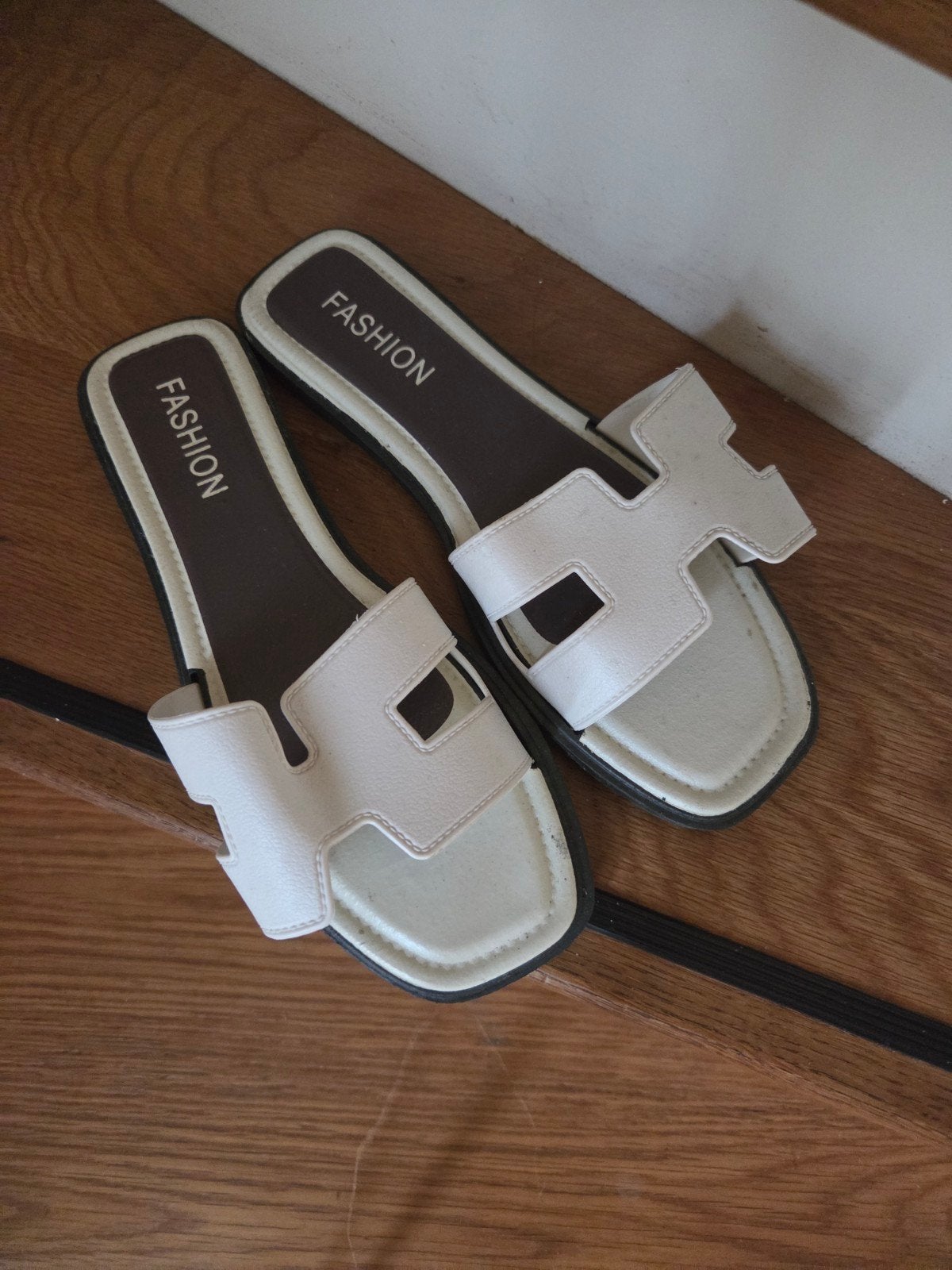 Zgan witte slippers maat 40, Slippers, Fashion, Wit, Ophalen of Verzenden