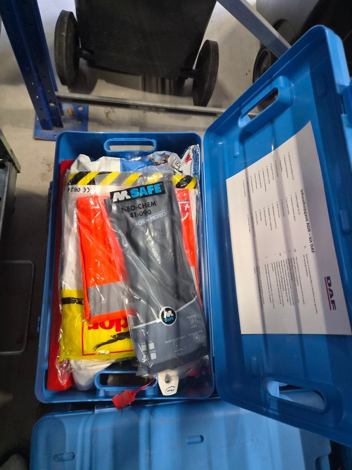 11x Goedgekeurde ADR Koffers met Complete Uitrusting, Ophalen of Verzenden, Gebruikt