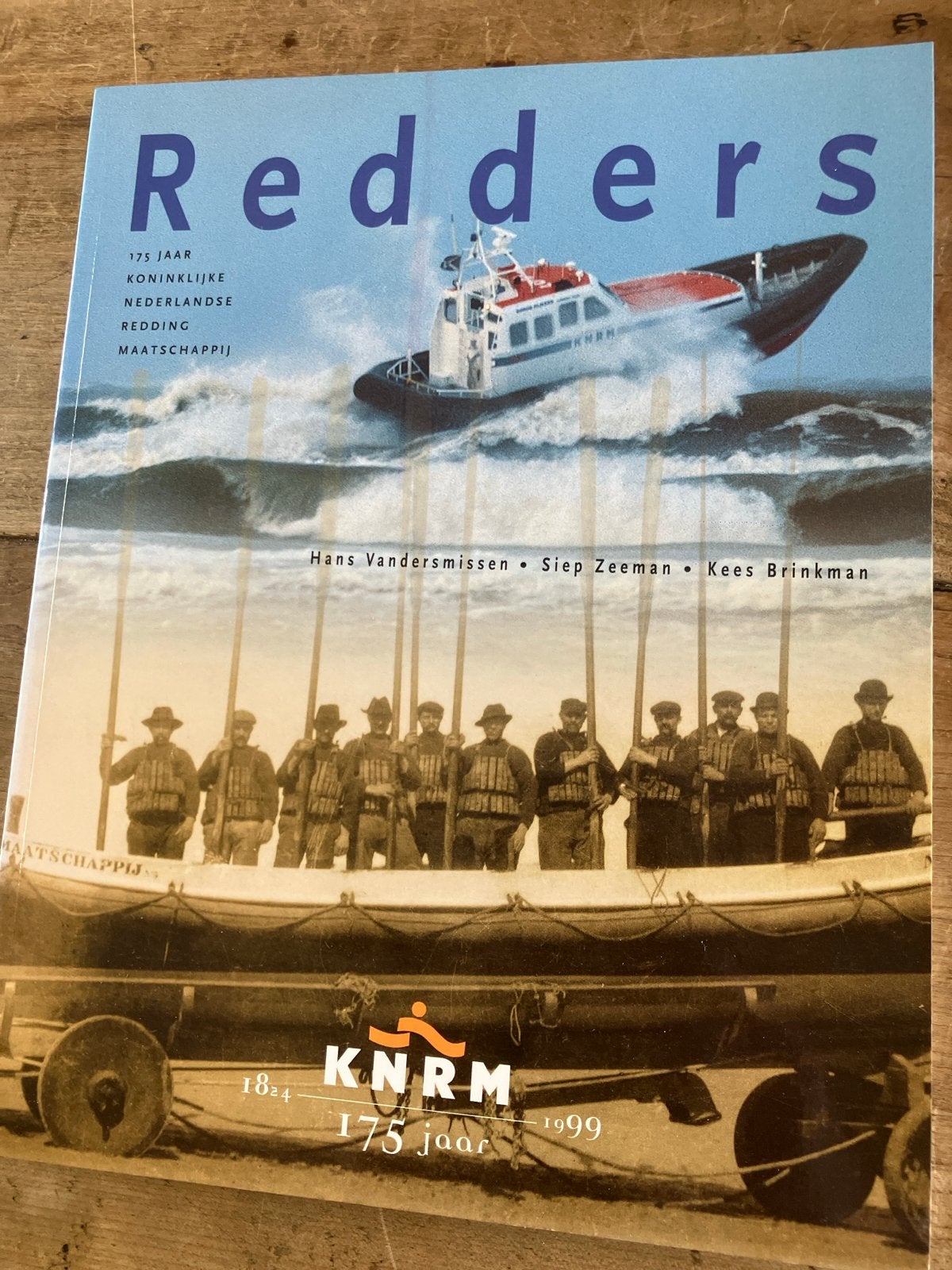 Redders: 175 jaar KNRM - Boek over Nederlandse Redding Maats, Ophalen of Verzenden, 20e eeuw of later, Zo goed als nieuw