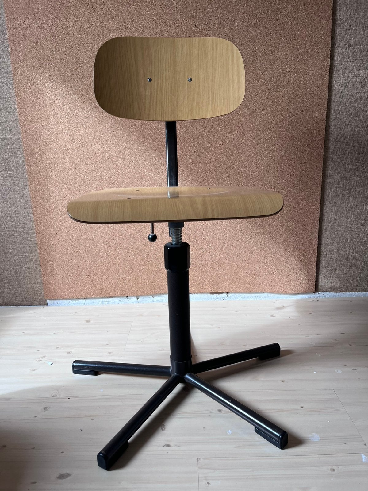 Atelier stoel, Ophalen of Verzenden, Gebruikt, Bruin, Bureaustoel