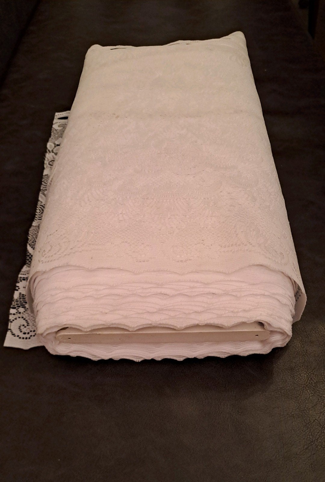 Nieuwe Vitrage Stof met Kantpatroon - 25m x 40cm, Ophalen of Verzenden, Nieuw, Wit