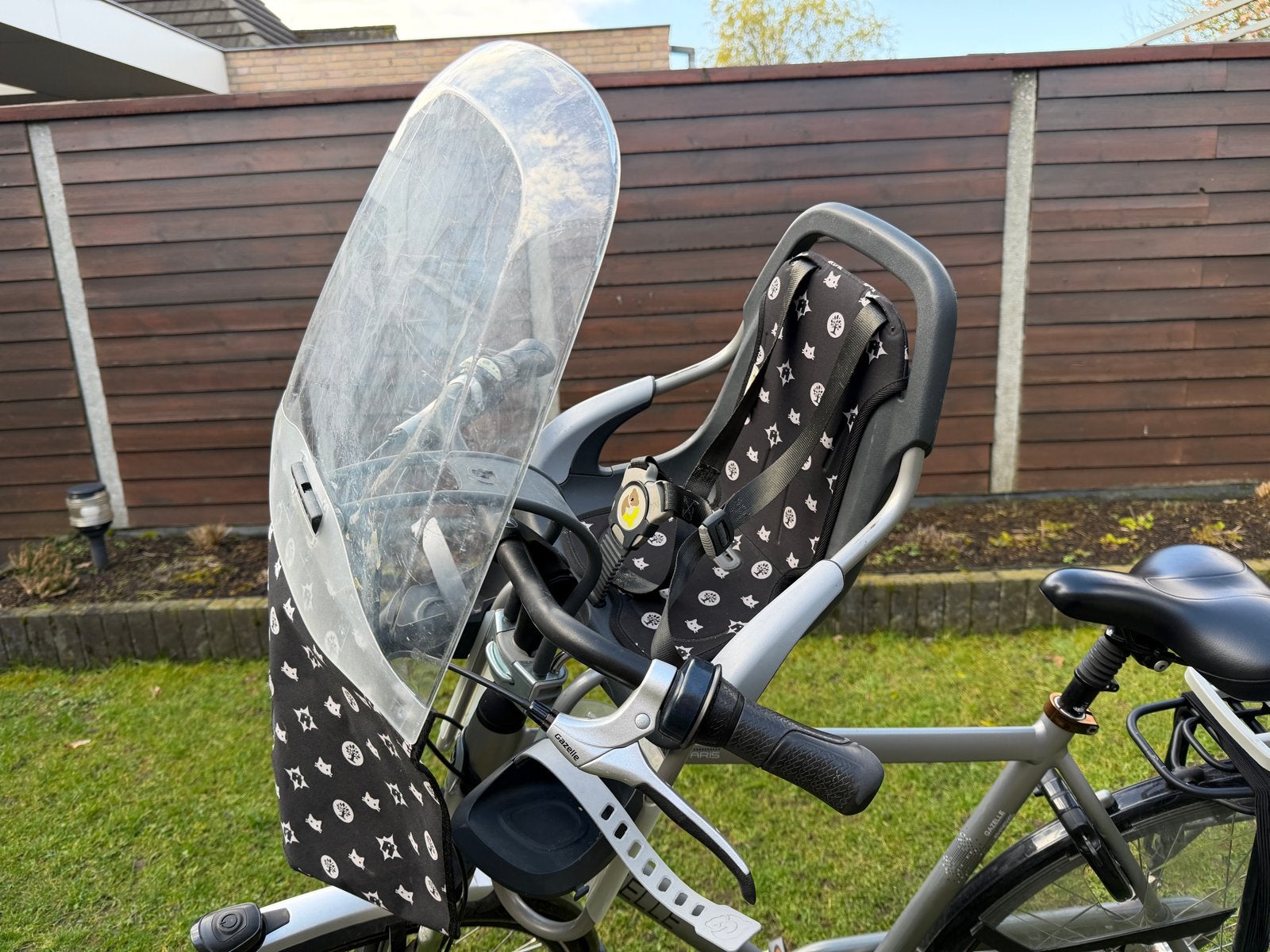 Qibbel fietsstoeltje voor met windscherm, Ophalen, Voorzitje, 0 t/m 13 kg, Gebruikt