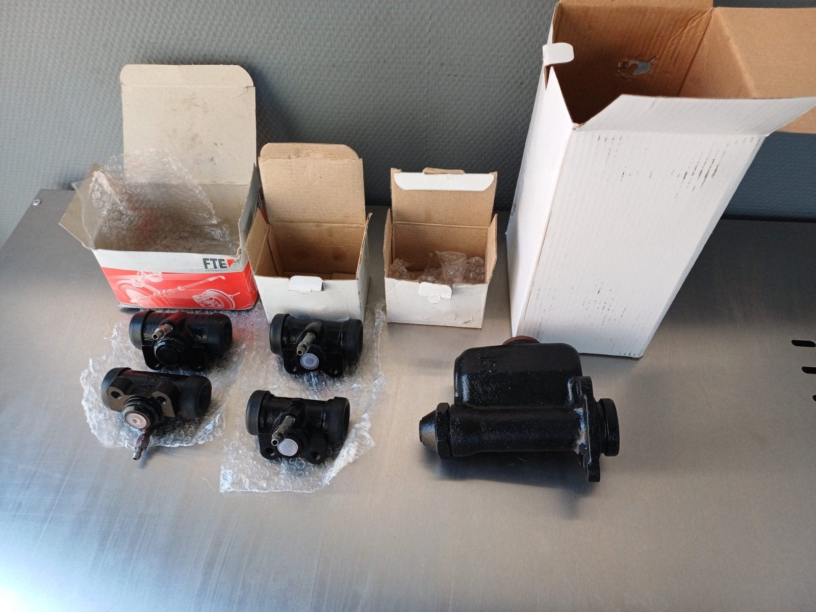 MERCEDES TYPE  170S W136 REMCILINDERS SET, Auto-onderdelen, Ophalen of Verzenden, Nieuw, Oldtimer onderdelen