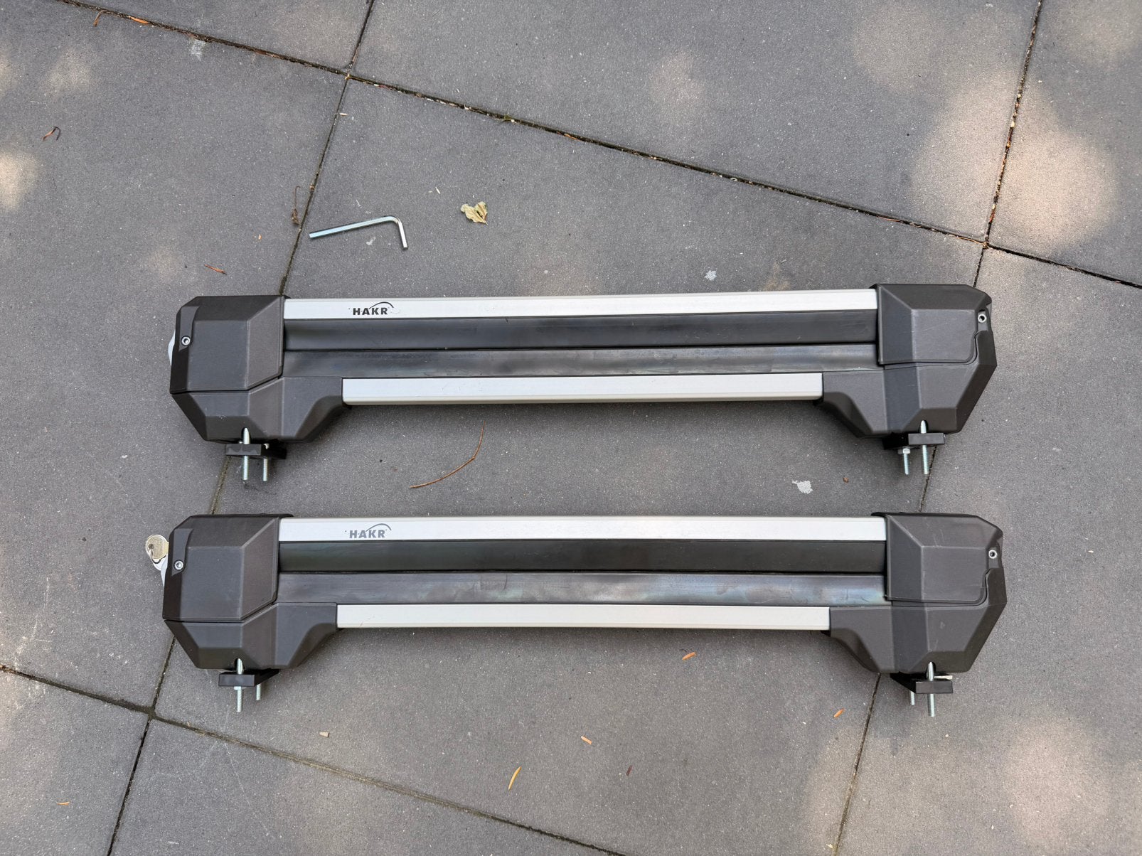 Skidragers aluminium 4 paar ski's van Hakr, Auto diversen, Ophalen, Zo goed als nieuw