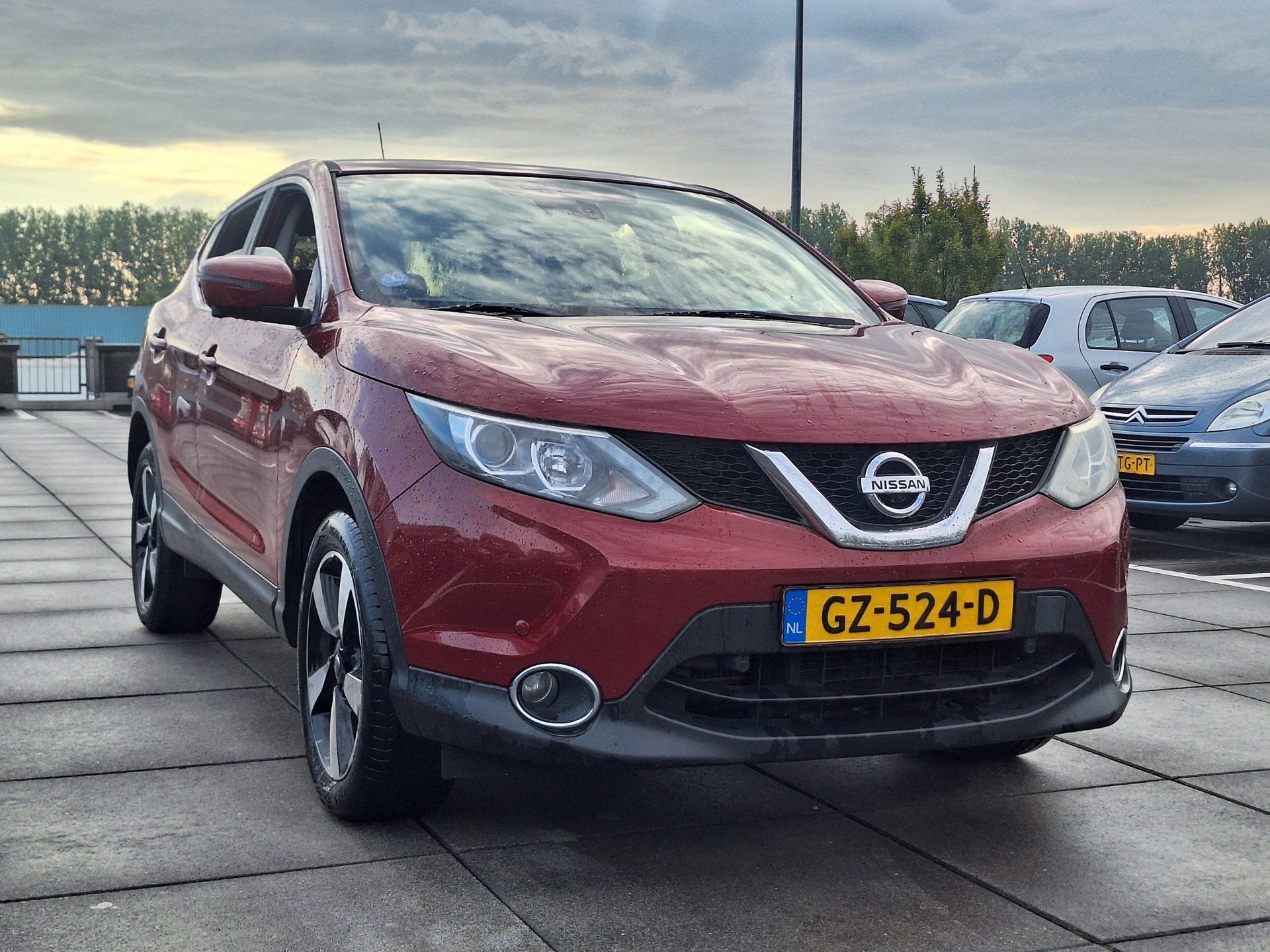 Nissan Qashqai € 8750,-1.6 Connect Edit Navi Trekhaak Clim, Voorwielaandrijving, Dealer onderhouden, Gebruikt, Euro 6