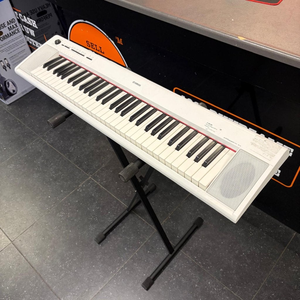 Yamaha Piaggero NP-12 Keyboard, Yamaha, Zo goed als nieuw, Support@yamaha.com, 10-1, Nakazawa-cho
Naka-ku, Hamamatsu
Shizuoka 430-8650
Japan