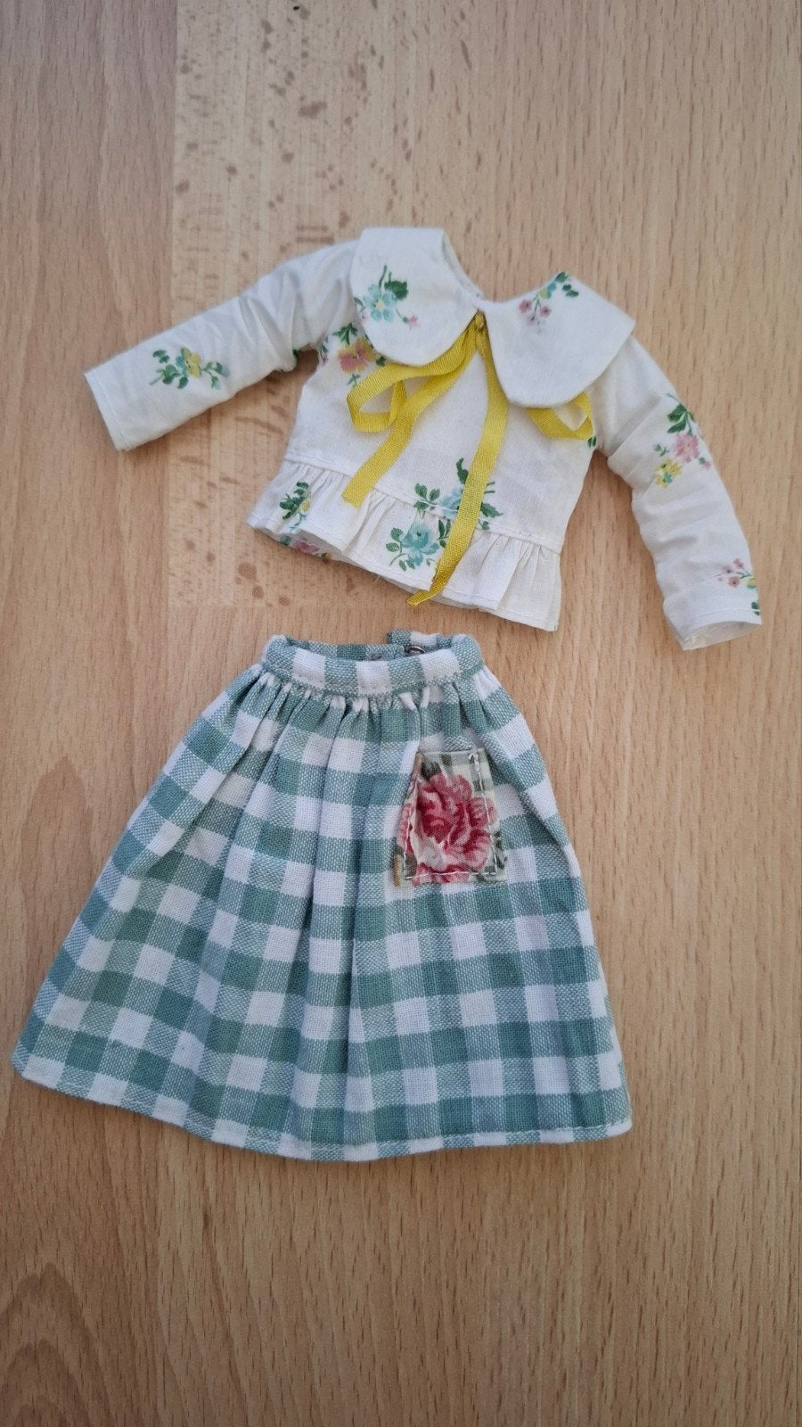 Blythe outfit Hillyrags, Verzenden, Zo goed als nieuw, Kleertjes
