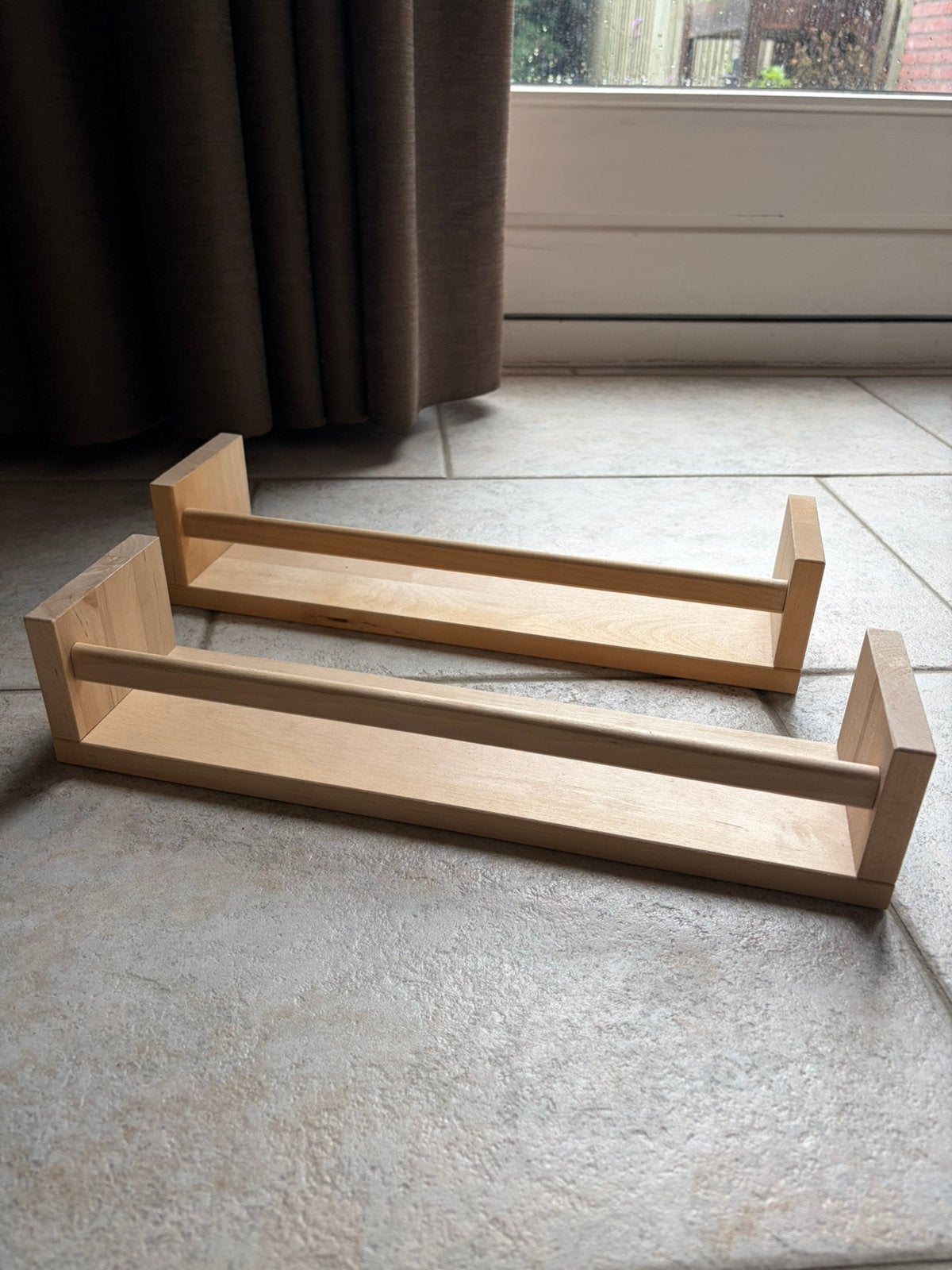 2 Ikea wand/boeken/kruidenplankjes, Ophalen, Zo goed als nieuw
