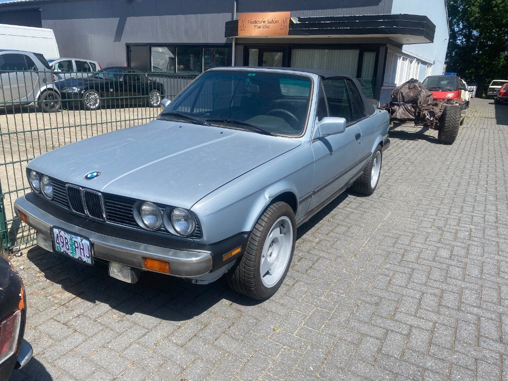 BMW E 30 325 cabriolet US model, Auto's, BMW, Sportstoelen, Achterwielaandrijving, Cabriolet, Blauw