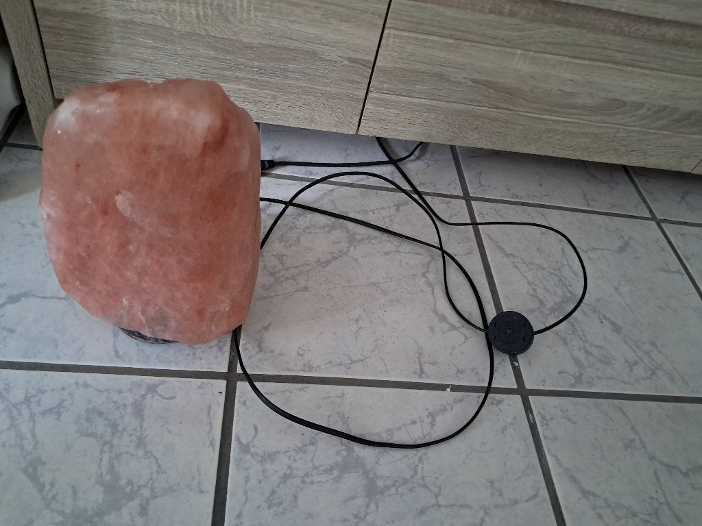 Himalaya zoutsteen lamp 28 cm, Ophalen, Gebruikt, Overige materialen, Minder dan 50 cm