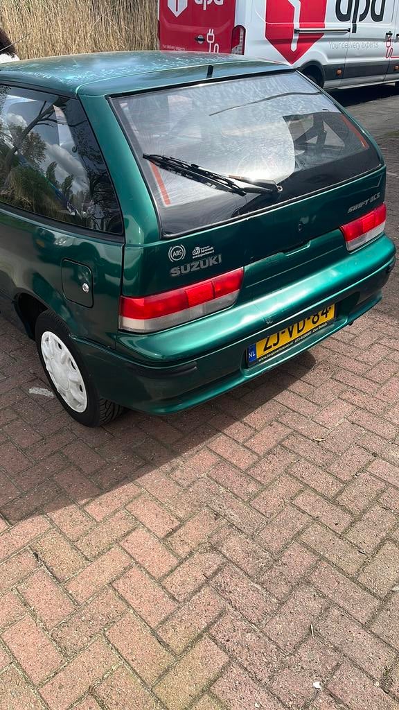 Suzuki Swift 1.3 1999 Groen 27991dkm!!!nieuwe apk!!, Auto's, Suzuki, Voorwielaandrijving, 4 cilinders, 755 kg, Origineel Nederlands