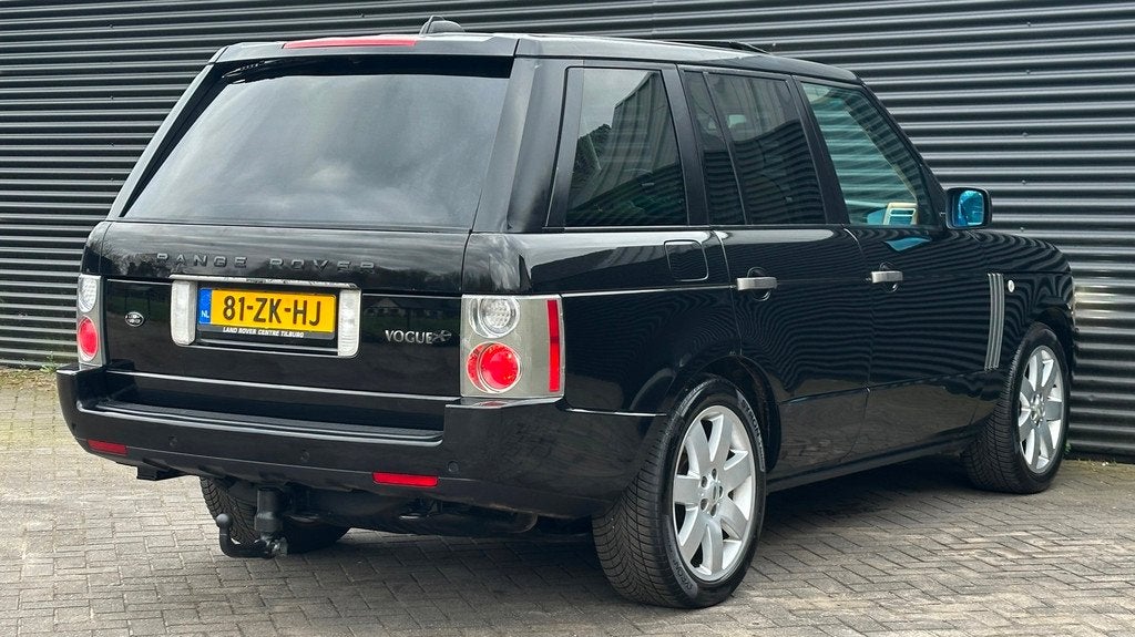 Land Rover Range Rover 4.4 V8 HSE | Schuifdak | Harman Kardo, Auto's, Land Rover, Automaat, Verwarming stoelen achter, Zwart, Bedrijf