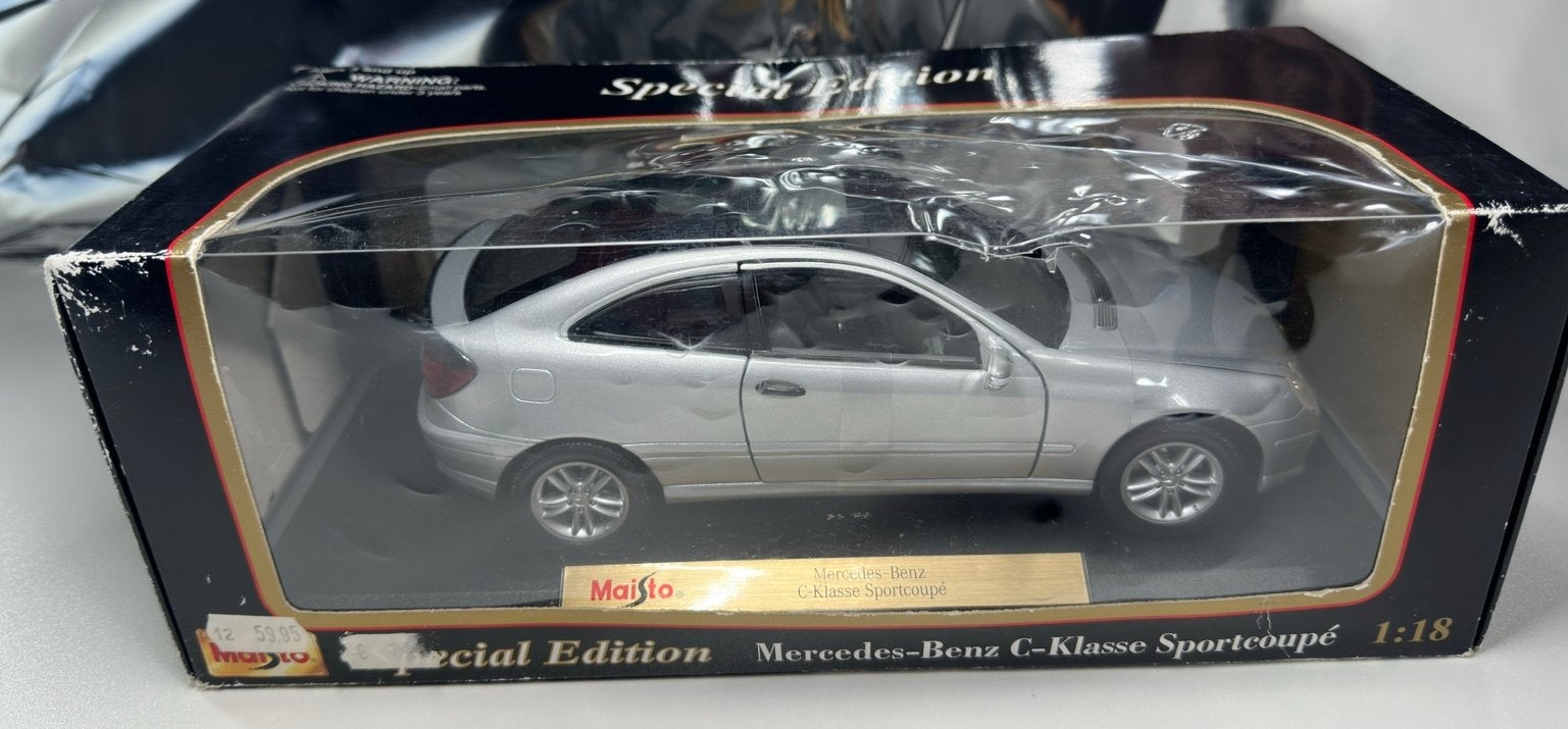 Mercedes-Benz C-Klasse Sportcoupé Maisto 1:18, Hobby en Vrije tijd, Modelauto's | 1:18, Ophalen of Verzenden, Zo goed als nieuw