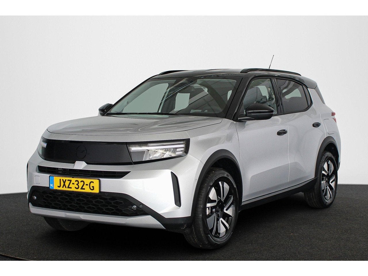 Opel Frontera 1.2 Turbo Hybrid GS 7p. 145PK Stoel-Stuur-Voor, Auto's, Opel, Automaat, Stof, Gebruikt, 1199 cc