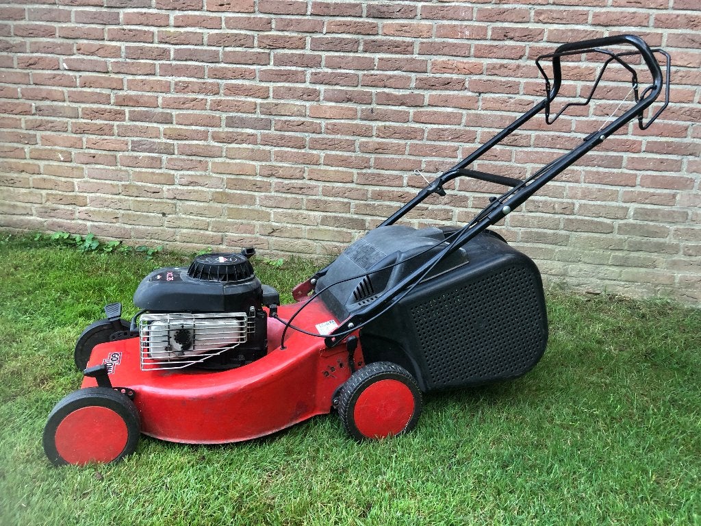 Benzine grasmaaimachine met Briggs&Stratton motor, Ophalen, Cirkelmaaier, Gebruikt, Briggs & Stratton