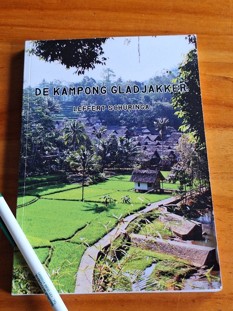 De Kampong Gladjakker Leffert Schuringa, Ophalen of Verzenden, Tweede Wereldoorlog, Zo goed als nieuw, Overige onderwerpen