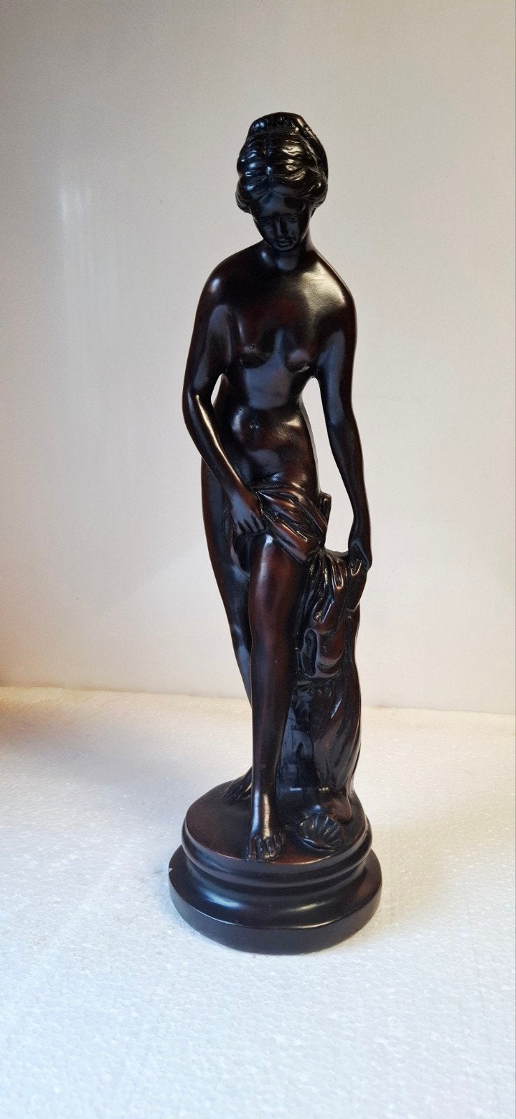 Klassiek Vrouwenbeeld - Elegant Naakt op Sokkel, Antiek en Kunst, Art deco, Ophalen of Verzenden, Gepatineerd, Beeld