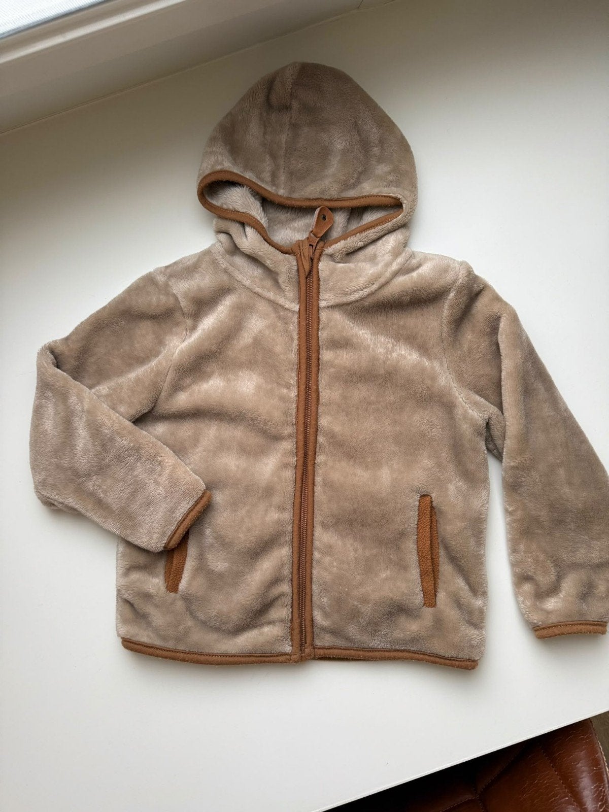 Heerlijk zacht vestje vest fleecejack jasje nieuwstaat 104, Meisje, Trui of Vest, Ophalen of Verzenden, Zo goed als nieuw