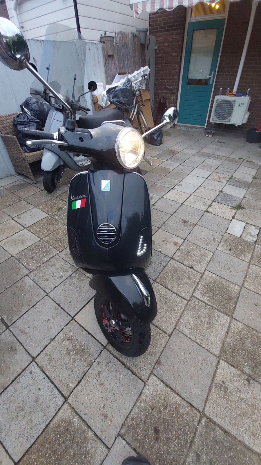 Vespa LX 50 in goede staat met aandachtspunten, Fietsen en Brommers, Scooters | Vespa, Gebruikt, Maximaal 45 km/u, Ophalen of Verzenden