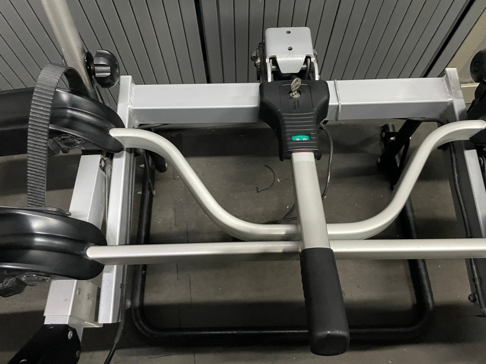Thule EC 904 Fietsendrager voor 2 (elektrische) fietsen, Auto diversen, Fietsendragers, Ophalen, Gebruikt, 2 fietsen, Trekhaakdrager
