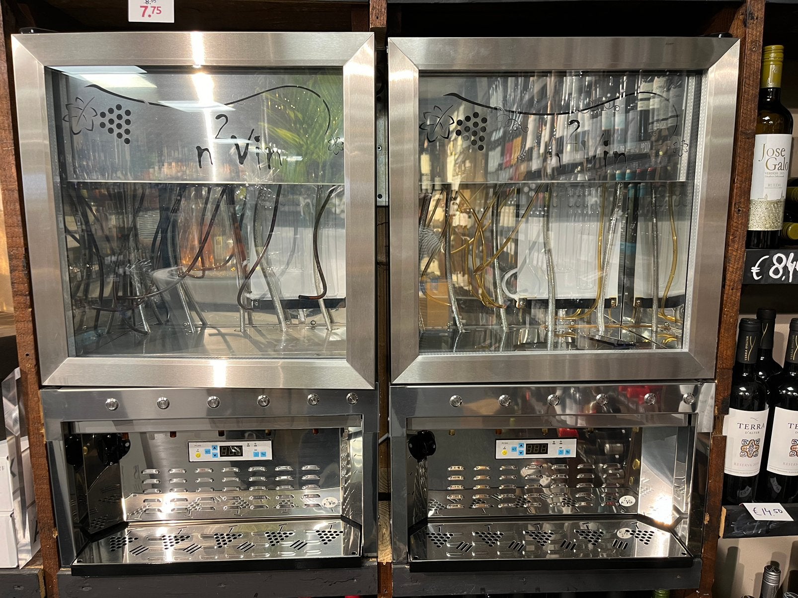 4 Professionele wijndispenser voor 4 flessen, Ophalen, Gebruikt, Overige merken