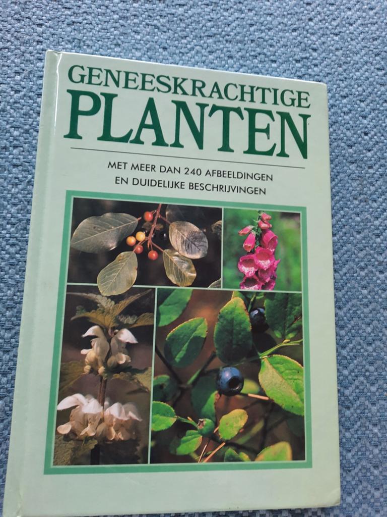 Geneeskrachtige Planten - Hardcover - 91 blz. - Nieuwstaat, Boeken, Ophalen of Verzenden, Zo goed als nieuw, Bloemen, Planten en Bomen